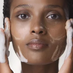 La Mer The Essence Foaming Cleanser Discount