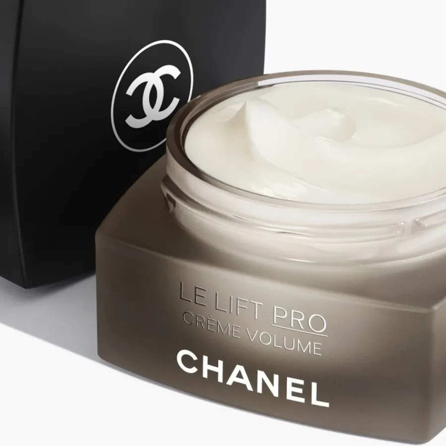 CHANEL LE LIFT LE LIFT PRO CRÈME VOLUME Korrigiert – Redefiniert – Polstert auf von