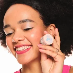 Essence Lidschatten Jelly Jewels Glitter Eyeshadow Topper von