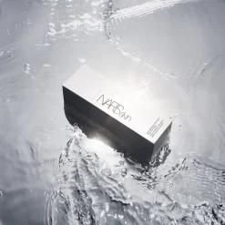 NARS Light Reflecting Multi-Action Treatment Lotion Feuchtigkeitspflege von New