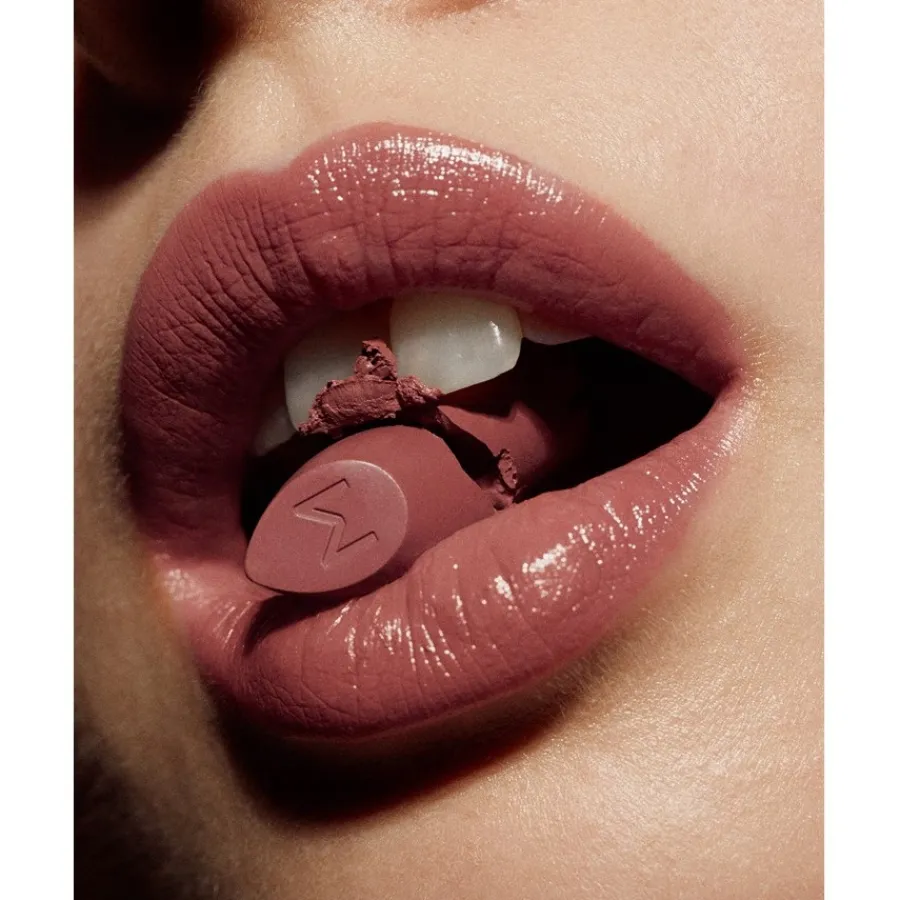 Mu00C1DARA Lippen Dazzle Nights NIGHTS Silk Shine Lipstick von MÁDARA