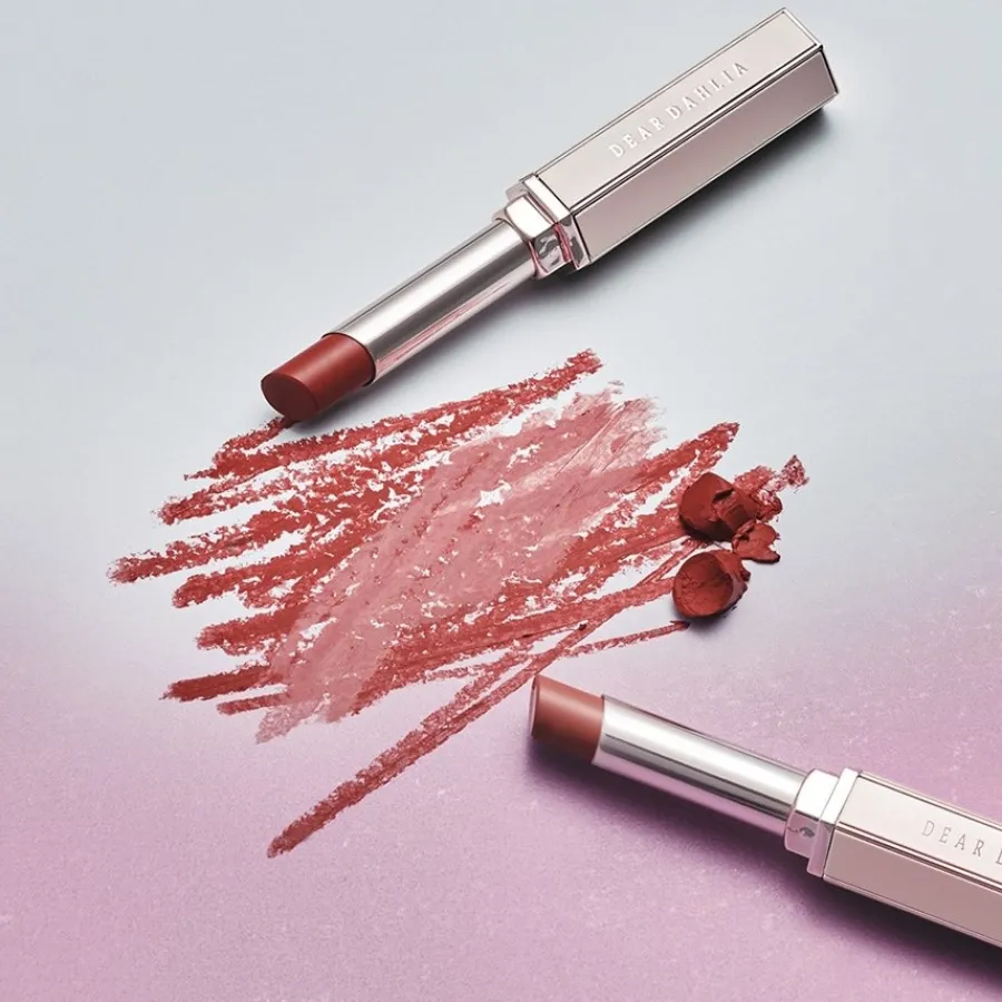 DEAR DAHLIA Lippenstift Allure Sheer Velvet Lip Stick von