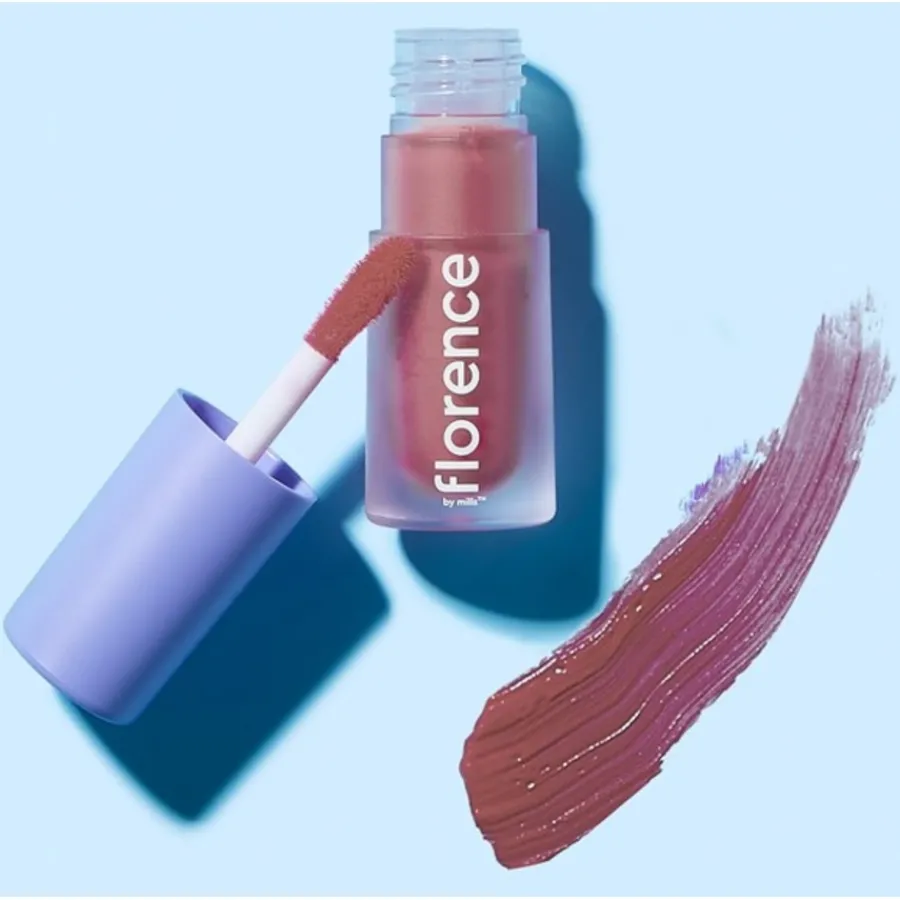 florence by mills Lips Be a V.I.P. Velvet Liquid Lipstick von