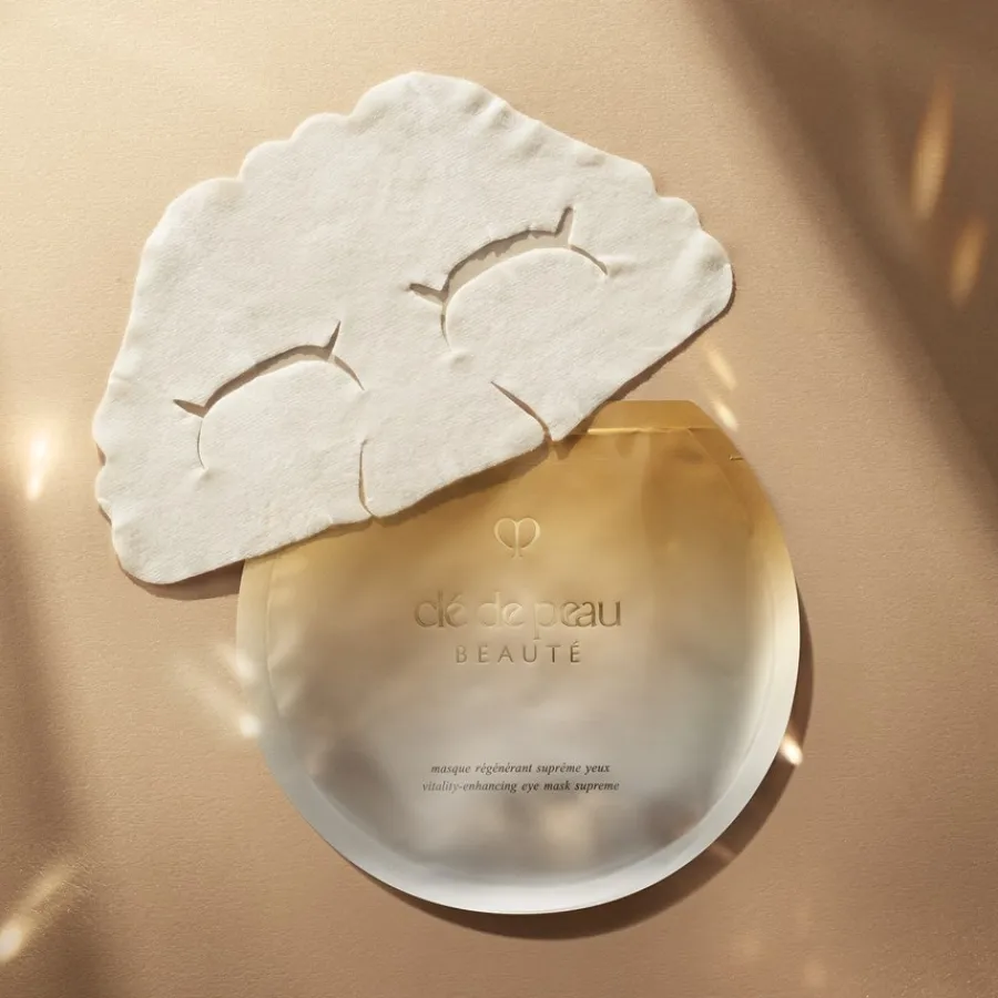 Clu00E9 de Peau Beautu00E9 Masken Vitality-Enhancing Eye Mask Supreme von Clé de Peau Beauté