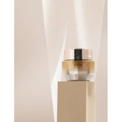 Clu00E9 de Peau Beautu00E9 Moisturizer Volumizing Cream von Clé de Peau Beauté
