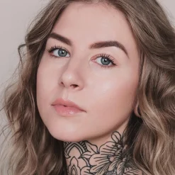 Mu00C1DARA MÁDARA Skin Equal Soft Glow Foundation SPF15 Clearance