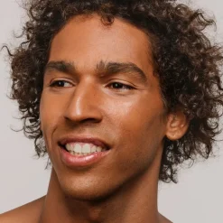 Mu00C1DARA MÁDARA Skin Equal Soft Glow Foundation SPF15 Clearance