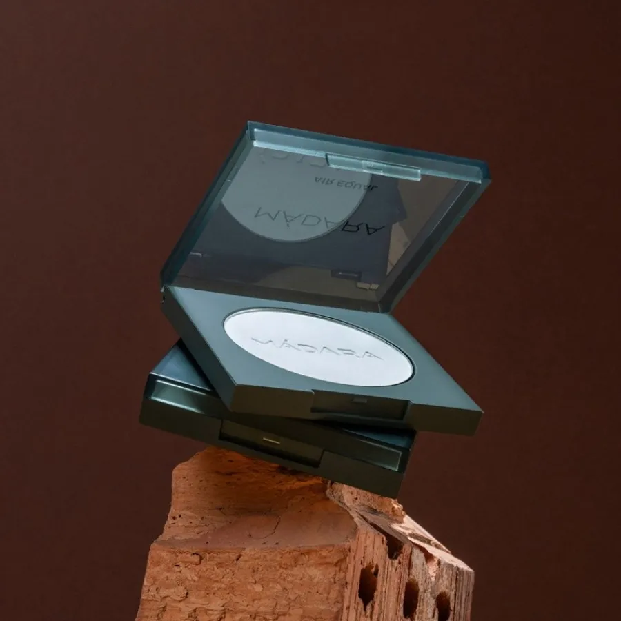 Mu00C1DARA MÁDARA Soft Silk Mineral Powder Air Equal Online