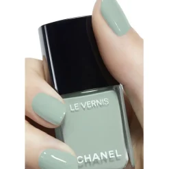 CHANEL NAGELLACK LE VERNIS Farbe und Glanz mit langem Halt von
