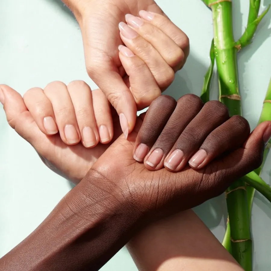 OPI Nature Strong Nail Lacquer von