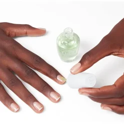 OPI Nature Strong Nail Lacquer von