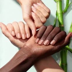 OPI Nature Strong Nail Lacquer von