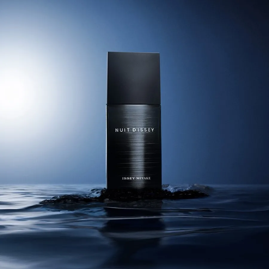 Issey Miyake Nuit d'Issey Eau de Toilette Spray von Hot