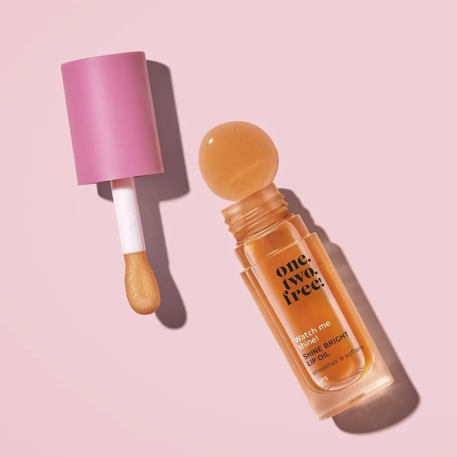 One.two.free! Shine Bright Lip Oil Sale