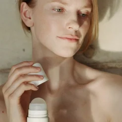 Mu00C1DARA Pflege Herbal Deodorant von MÁDARA