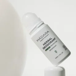Mu00C1DARA Pflege Herbal Deodorant von MÁDARA