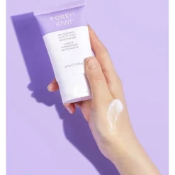 Foreo Pflege Oil Control Mattifying Moisturizer KIWI von