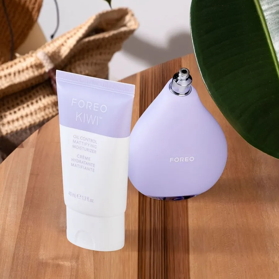 Foreo Pflege Oil Control Mattifying Moisturizer KIWI von