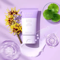 Foreo Pflege Oil Control Mattifying Moisturizer KIWI von