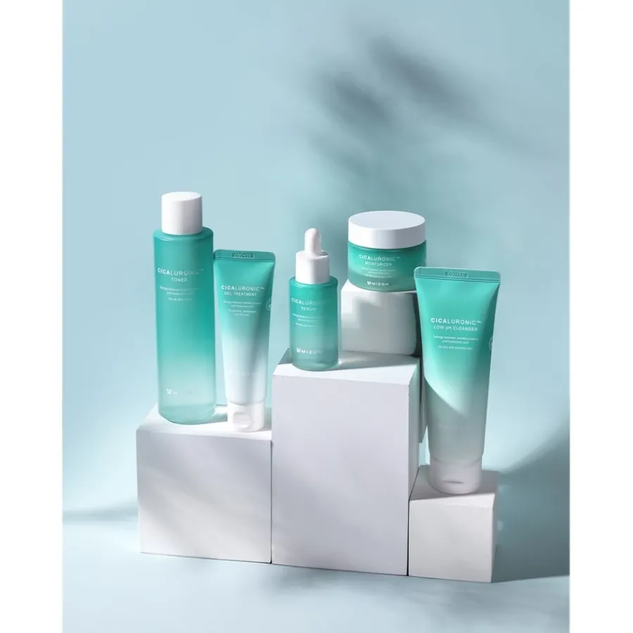 Mizon Reiniger Cicaluronic Low PH Cleansing Foam von