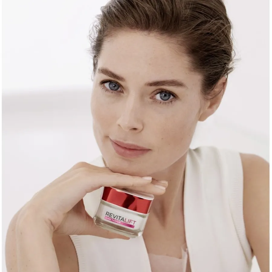 Lu2019Oru00E9al Paris Revitalift Klassik Feuchtigkeitspflege Ohne Parfum von L’Oréal Paris