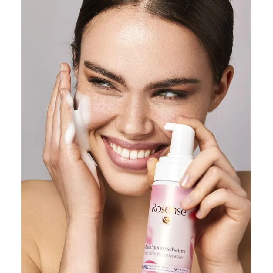 Rosense Reinigungsschaum mit 91% Rosenwasser Best