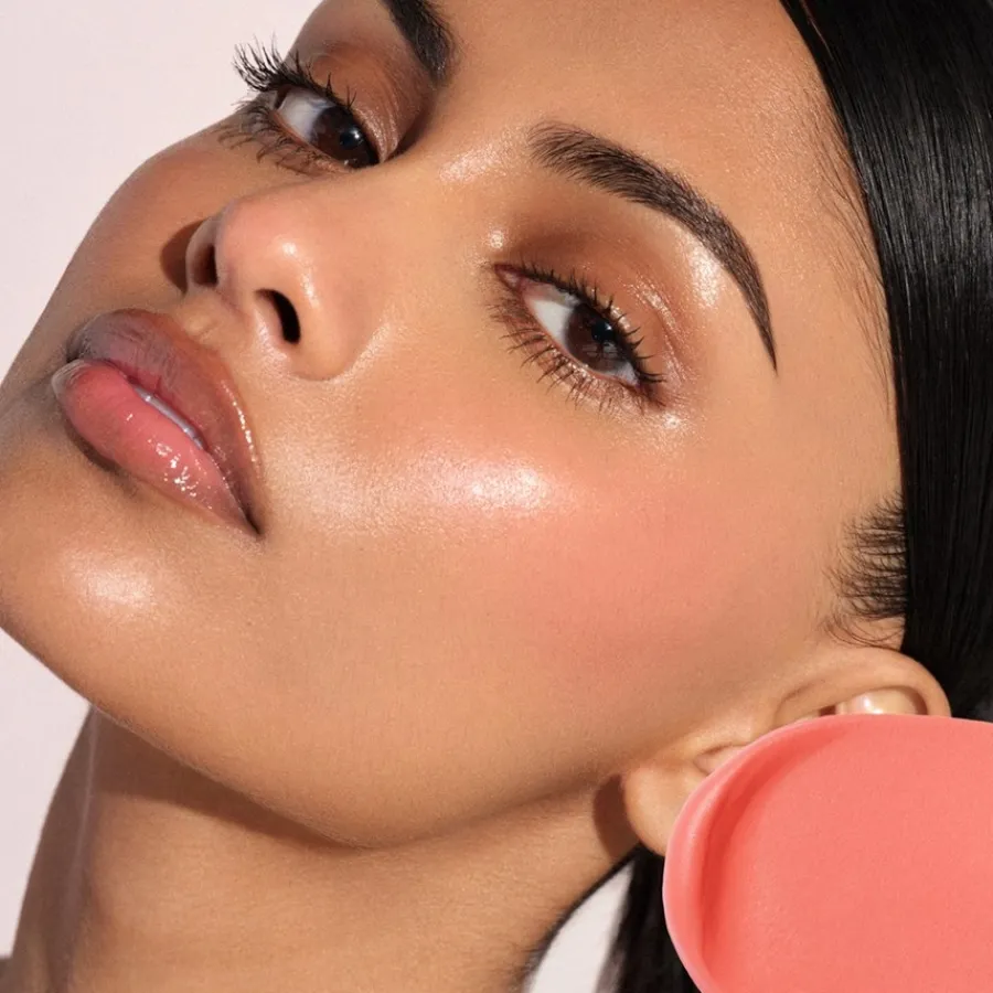 Anastasia Beverly Hills Rouge Blurring Serum Blush von Hot