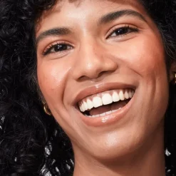 it Cosmetics Rouge Glow with Confidence Blush von Discount