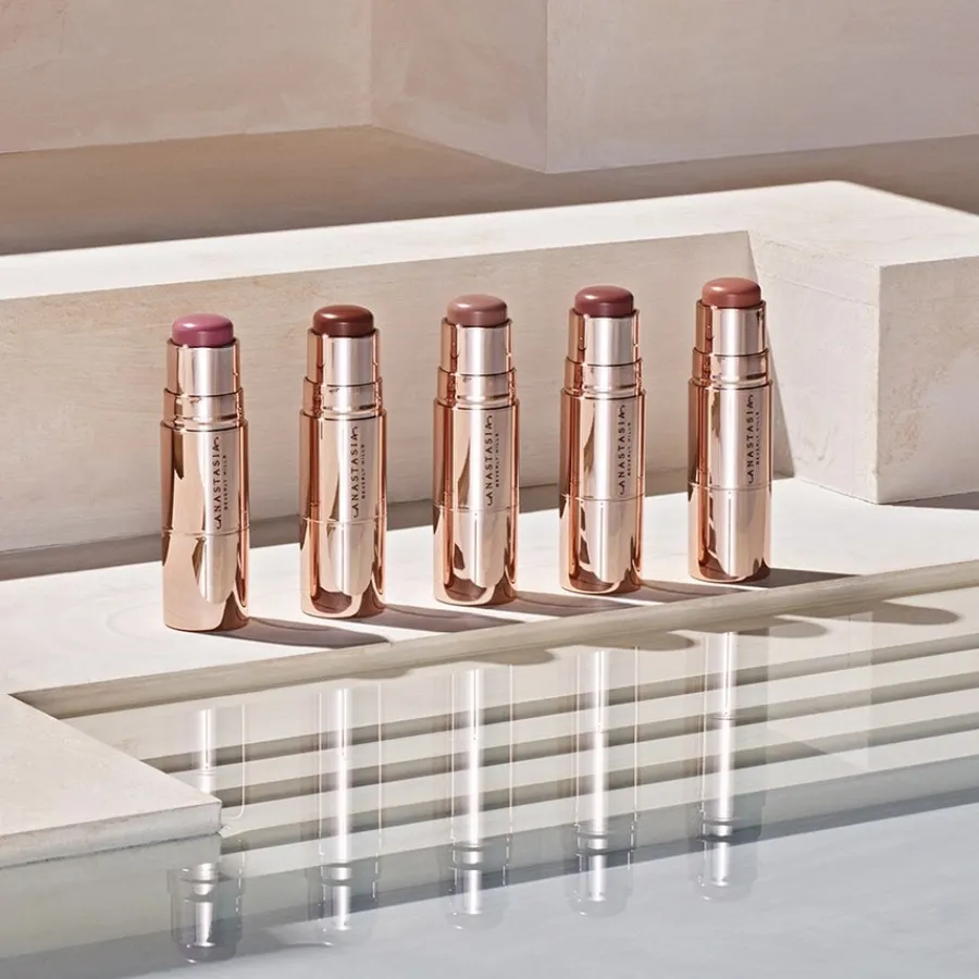 Anastasia Beverly Hills Rouge Stick Blush von