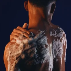 DIOR Sauvage Duschgel Parfümiertes Duschgel für den Körper – reinigt, erfrischt und parfümiert die Haut von