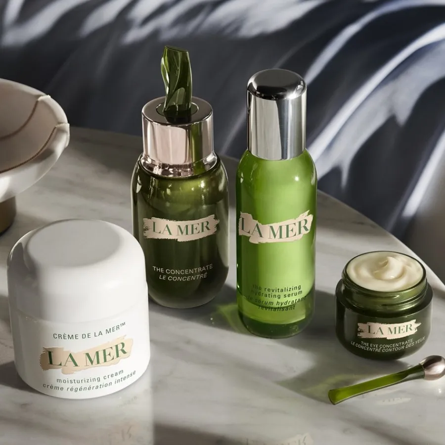 La Mer Seren The Revitalizing Hydrating Serum von