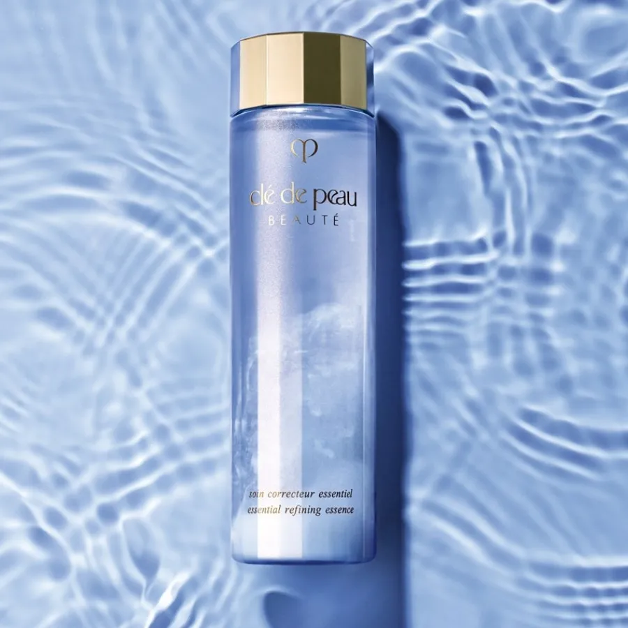 Clu00E9 de Peau Beautu00E9 Serum Essential Refining Essence von Clé de Peau Beauté