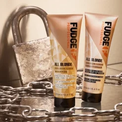 Fudge Shampoos All Blonde Colour Lock Shampoo von