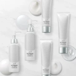 SENSAI Silky Purifying Cleansing Oil von Hot