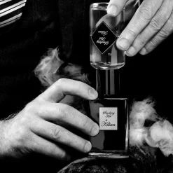 Kilian Paris Smoking Hot Eau de Parfum Spray (Nachfüllbar) von