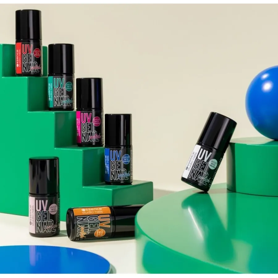 Essence Studio Nails UV GEL NAIL Polish von