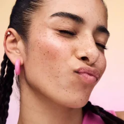 Essence Superman Colour-Changing Jelly Blush von Hot