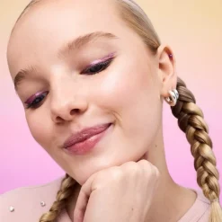 Essence Superman Duochrome Eyepencil von New