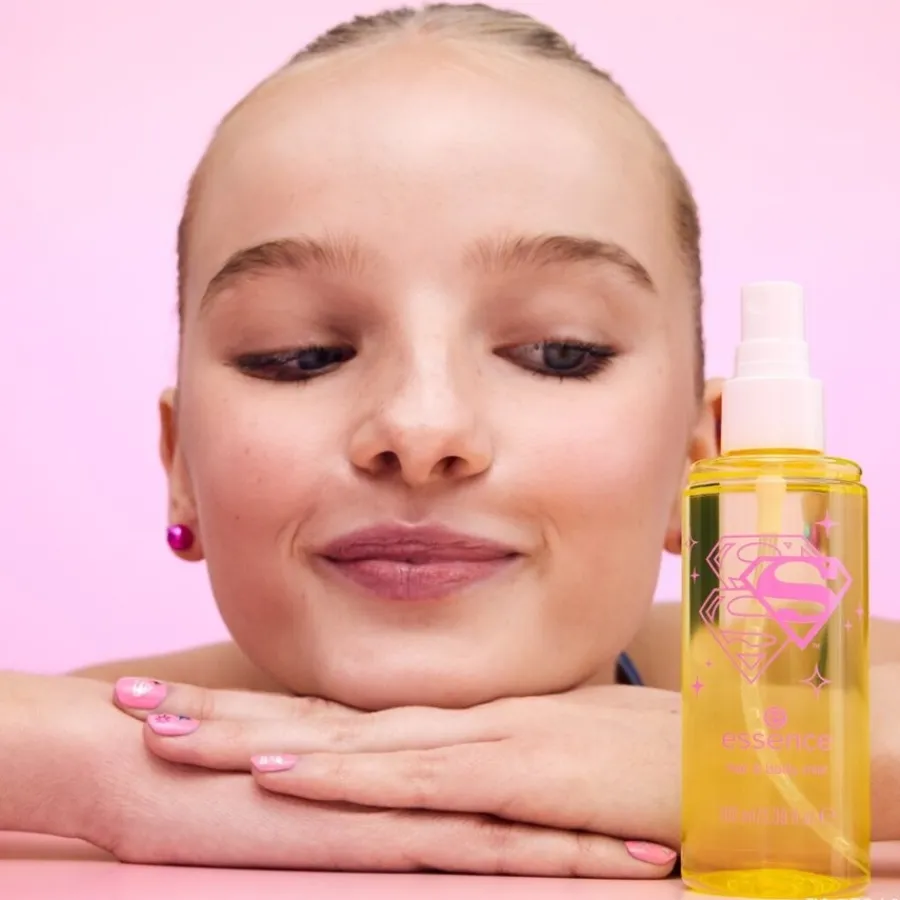 Essence Superman Hair and Body Mist von Clearance