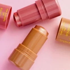 Essence Superman Jelly Highlighter Stick von