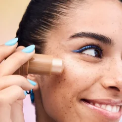 Essence Superman Jelly Highlighter Stick von