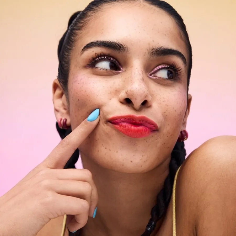 Essence Superman Jelly Lip Stain von