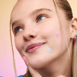 Essence Superman Pimple Patches von Hot