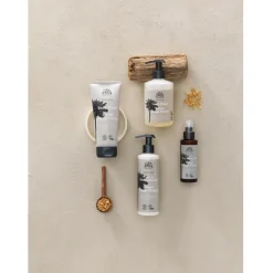 Urtekram Sweet Ginger Flower Nourishing Hand Cream von