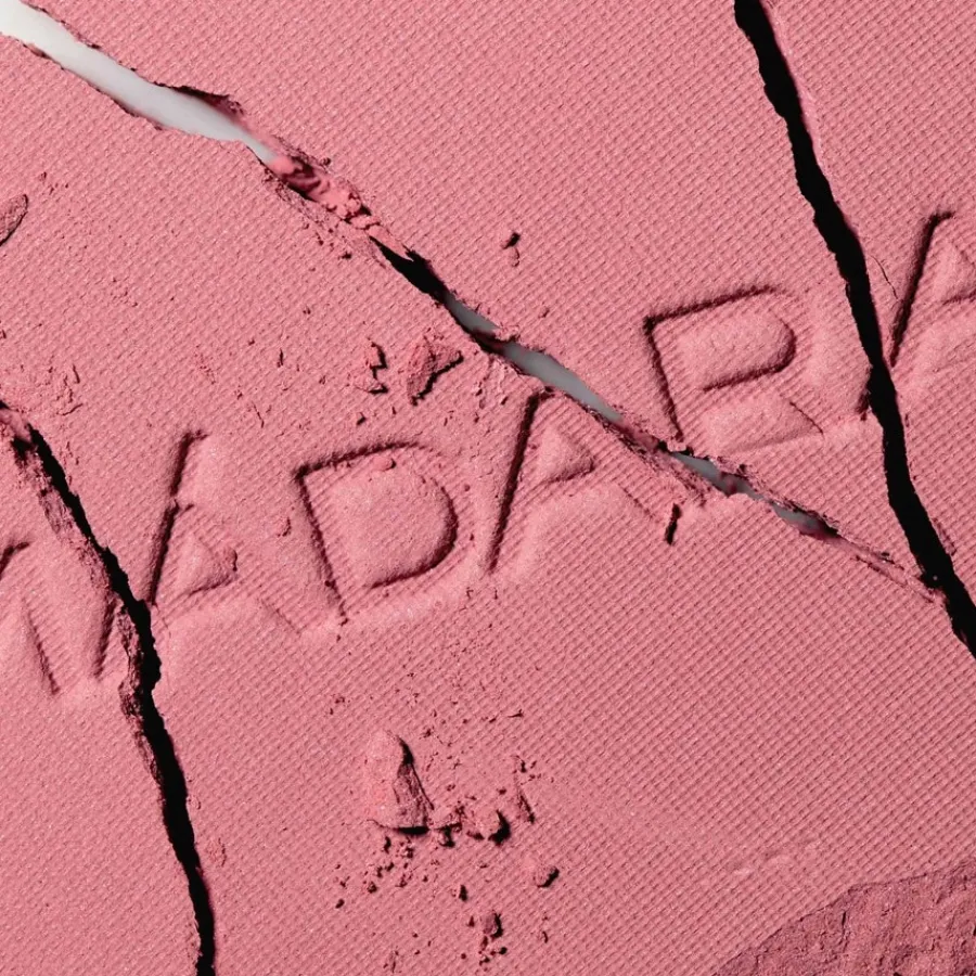 Mu00C1DARA Teint MAGNETIC BLUSH Mineral Cheek Blusher von MÁDARA