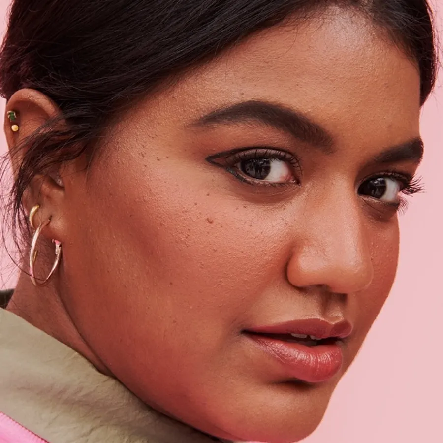 Benefit Teint Terra Rouge Mini Terracotta mit Goldschimmer von Outlet