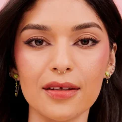 Benefit Teint Willa Mini - Rouge in zartem Rosa von Clearance