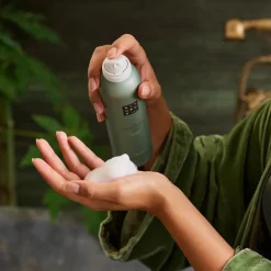 RITUALS The Ritual Of Jing Sleep Foaming Shower Gel von