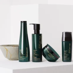 Shu Uemura Ultimate Reset Extreme Repair Conditioner von Hot