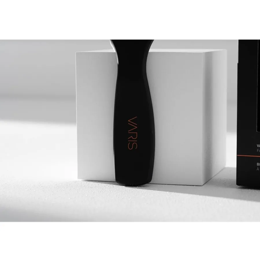VARIS Paddle Brush
